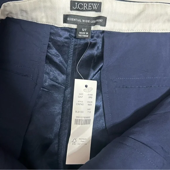 J.Crew Tall Essential wide-leg pant in textured satin (12T) - Picture 6 of 10